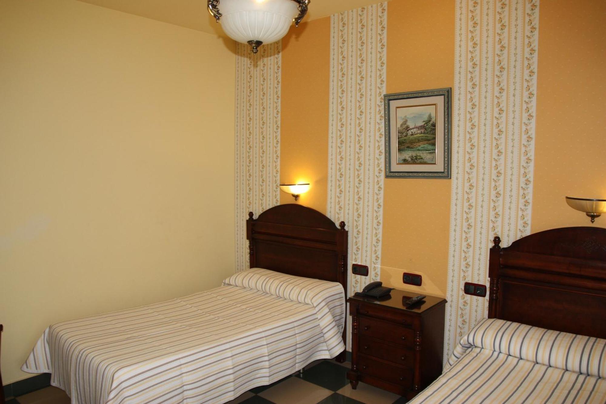 Hotel Frijon Aceuchal Luaran gambar